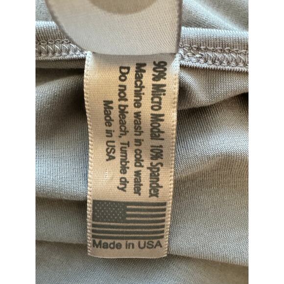 New ~ GO COUTURE ~ Women's Gray Cold Shoulder Sleeve Tunic Blouse Top Size Small - Picture 5 of 6